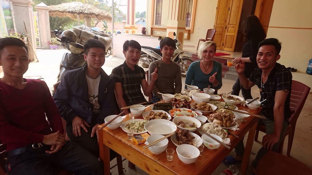 Thac Ba Family Homestay Ho To Екстериор снимка